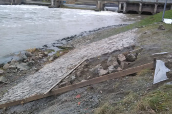 Kamenná rovnanina, náplavka, Poděbrady 2017